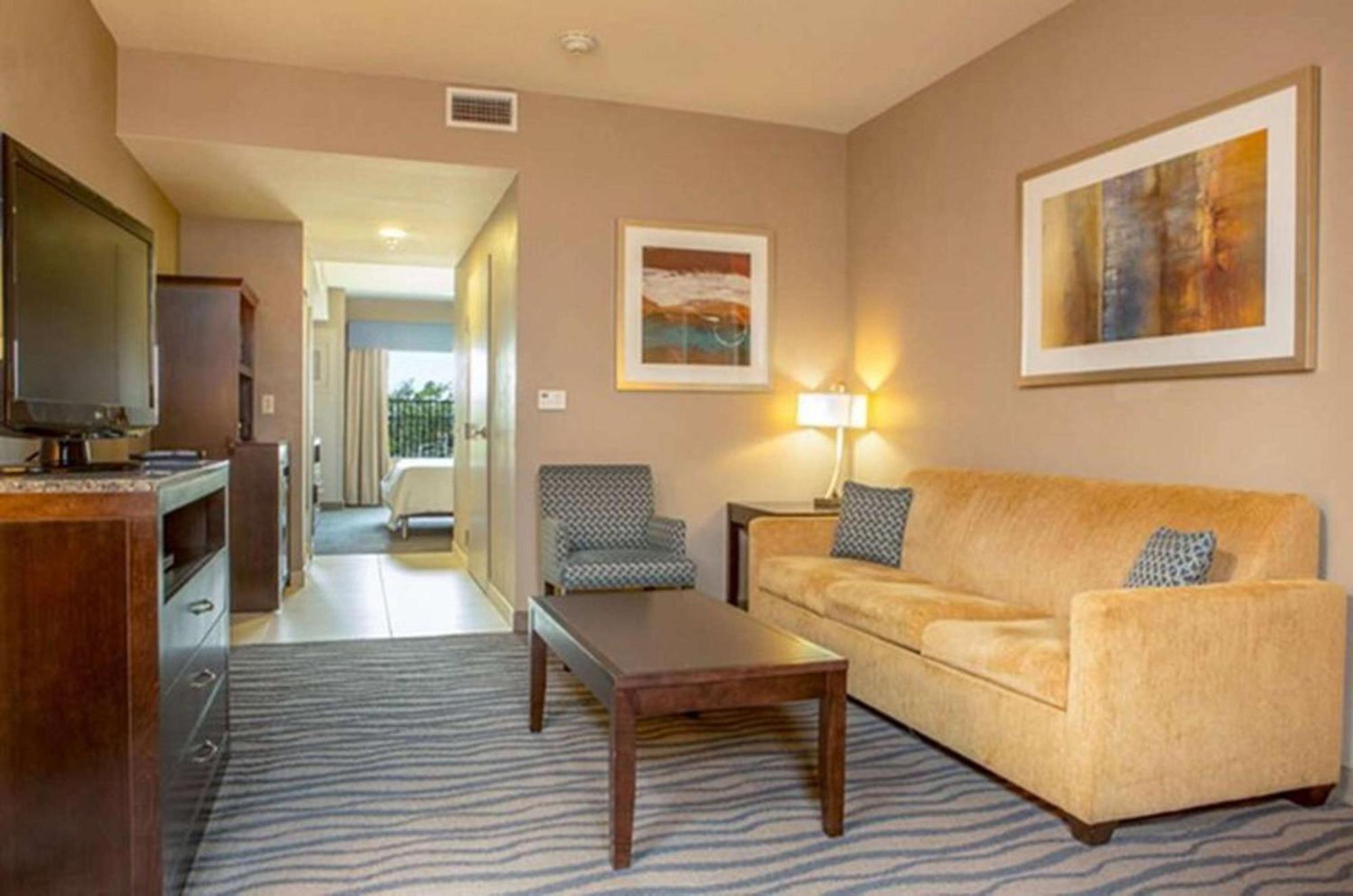 רואנוק Hilton Garden Inn Ft Worth Alliance Airport מראה חיצוני תמונה