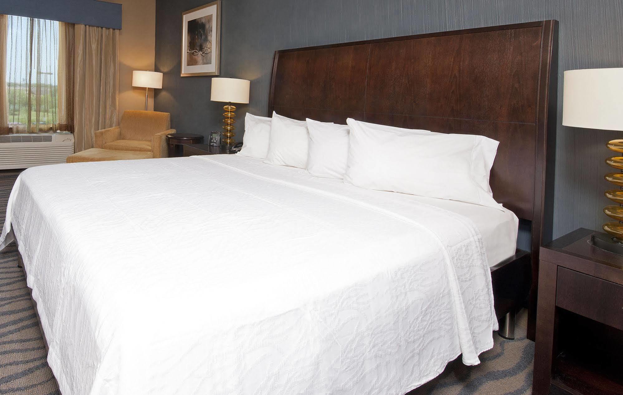 רואנוק Hilton Garden Inn Ft Worth Alliance Airport מראה חיצוני תמונה